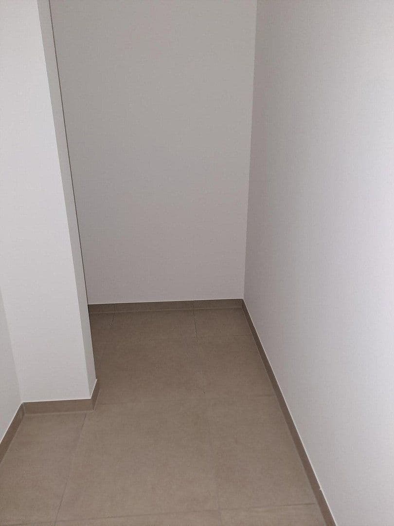 Prenájom bytu 2-izbový 60 m², München, Bavorsko Prenájom bytu 2-izbový 60 m², München, Bavorsko