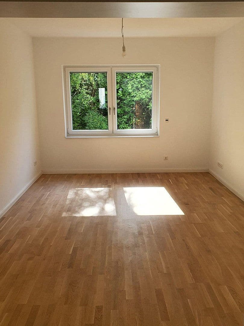Prenájom bytu 4-izbový 97 m², Sodenstraße 8, Hannover, Dolné Sasko Prenájom bytu 4-izbový 97 m², Sodenstraße 8, Hannover, Dolné Sasko