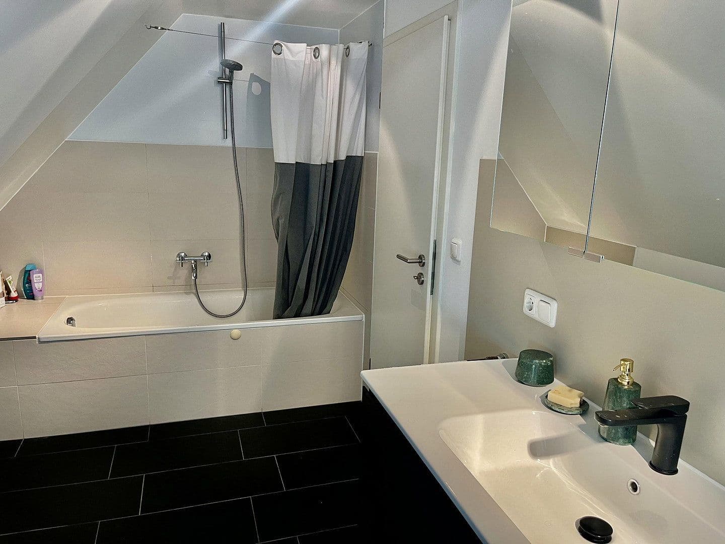 Predaj bytu 3-izbový 120 m², Salinenstraße 21, Traunstein, Bavorsko Predaj bytu 3-izbový 120 m², Salinenstraße 21, Traunstein, Bavorsko