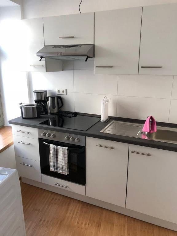 Prenájom bytu 1-izbový 32 m², Leipzig, Sasko Prenájom bytu 1-izbový 32 m², Leipzig, Sasko