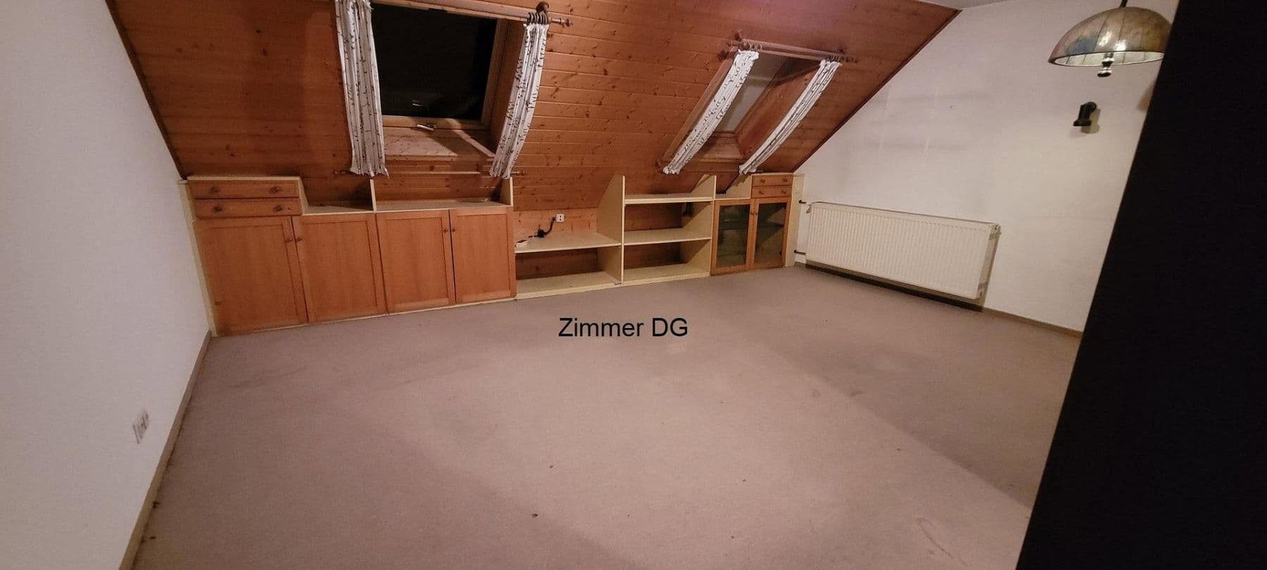 Predaj domu 230 m², pozemek 140 m², Eibelstadt, Bavorsko Predaj domu 230 m², pozemek 140 m², Eibelstadt, Bavorsko