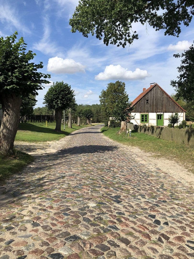 Predaj domu 145 m², pozemek 904 m², Gnevkow, Meklenbursko-Predpomoransko Predaj domu 145 m², pozemek 904 m², Gnevkow, Meklenbursko-Predpomoransko