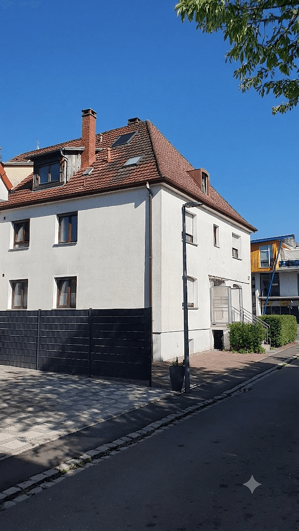 Prenájom bytu 2-izbový 69 m², Paulinenstr. 67, 88046 Friedrichshafen, Friedrichshafen, Bádensko-Wurttembersko Prenájom bytu 2-izbový 69 m², Paulinenstr. 67, 88046 Friedrichshafen, Friedrichshafen, Bádensko-Wurttembersko