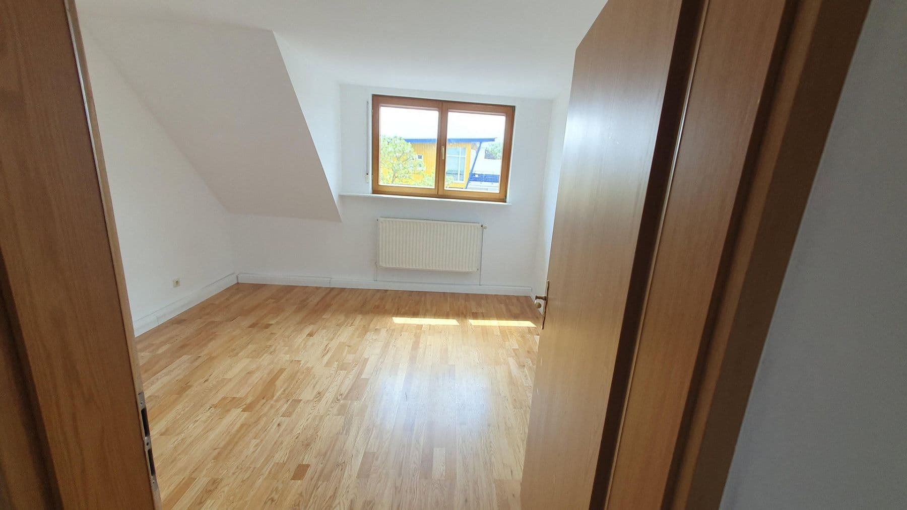 Prenájom bytu 2-izbový 69 m², Paulinenstr. 67, 88046 Friedrichshafen, Friedrichshafen, Bádensko-Wurttembersko Prenájom bytu 2-izbový 69 m², Paulinenstr. 67, 88046 Friedrichshafen, Friedrichshafen, Bádensko-Wurttembersko