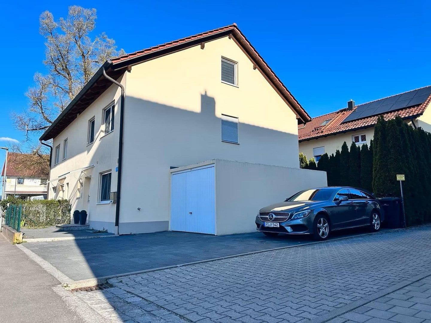 Predaj domu 136 m², pozemek 229 m², Attenkirchen, Bavorsko Predaj domu 136 m², pozemek 229 m², Attenkirchen, Bavorsko