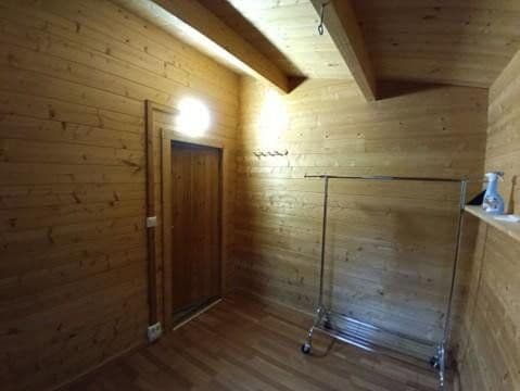 Predaj domu 47 m², pozemek 300 m², Fürstenberg/Havel, Brandenbursko Predaj domu 47 m², pozemek 300 m², Fürstenberg/Havel, Brandenbursko