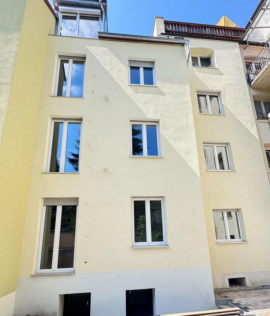 Prenájom bytu 3-izbový 70 m², Erlangerstraße 91, Fürth, Bavorsko Prenájom bytu 3-izbový 70 m², Erlangerstraße 91, Fürth, Bavorsko