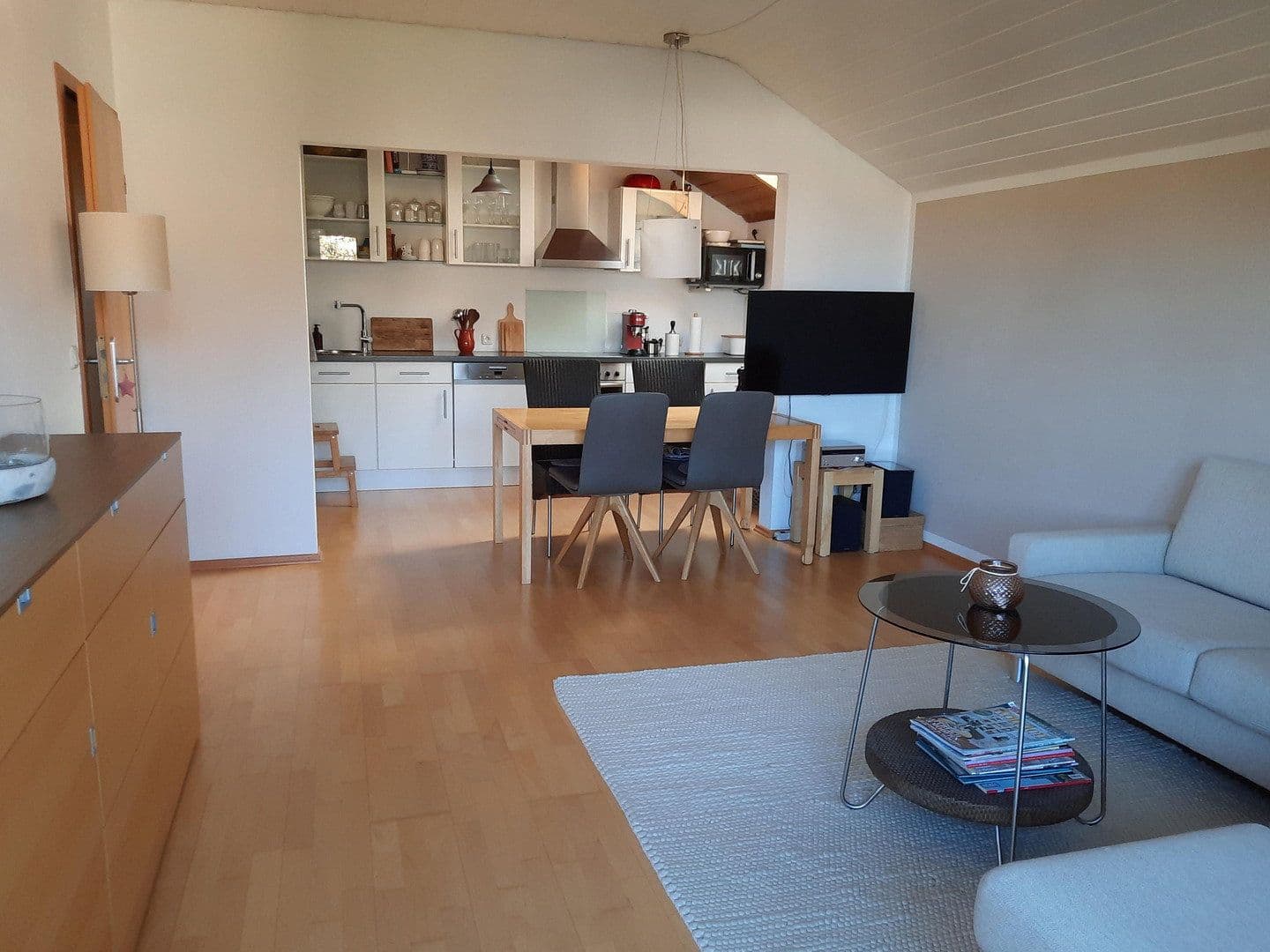 Predaj bytu 3-izbový 84 m², Finkensteiner Str. 4, Traunreut, Bavorsko Predaj bytu 3-izbový 84 m², Finkensteiner Str. 4, Traunreut, Bavorsko
