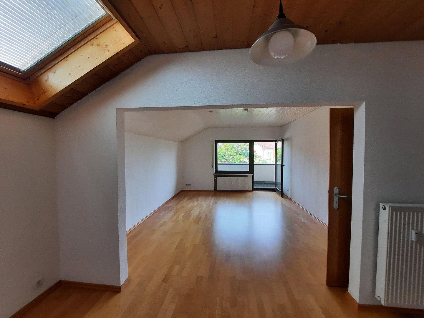 Predaj bytu 3-izbový 84 m², Finkensteiner Str. 4, Traunreut, Bavorsko Predaj bytu 3-izbový 84 m², Finkensteiner Str. 4, Traunreut, Bavorsko
