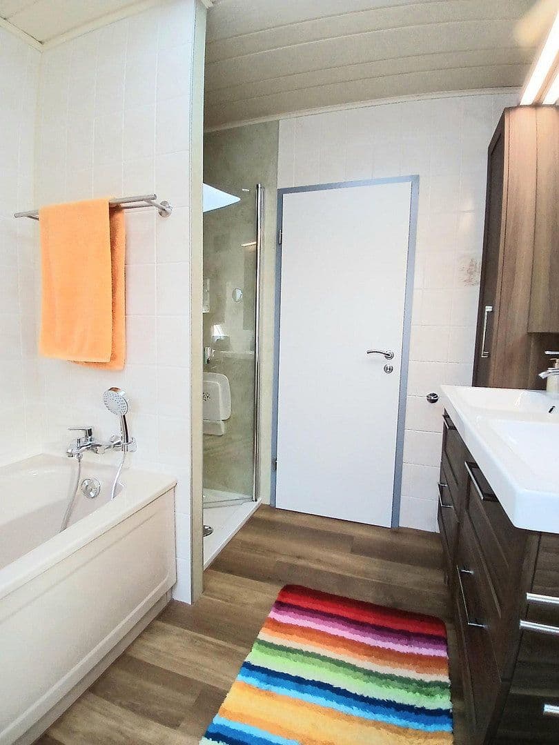 Predaj domu 180 m², pozemek 628 m², Gusenburg, Porýnie-Falcko Predaj domu 180 m², pozemek 628 m², Gusenburg, Porýnie-Falcko