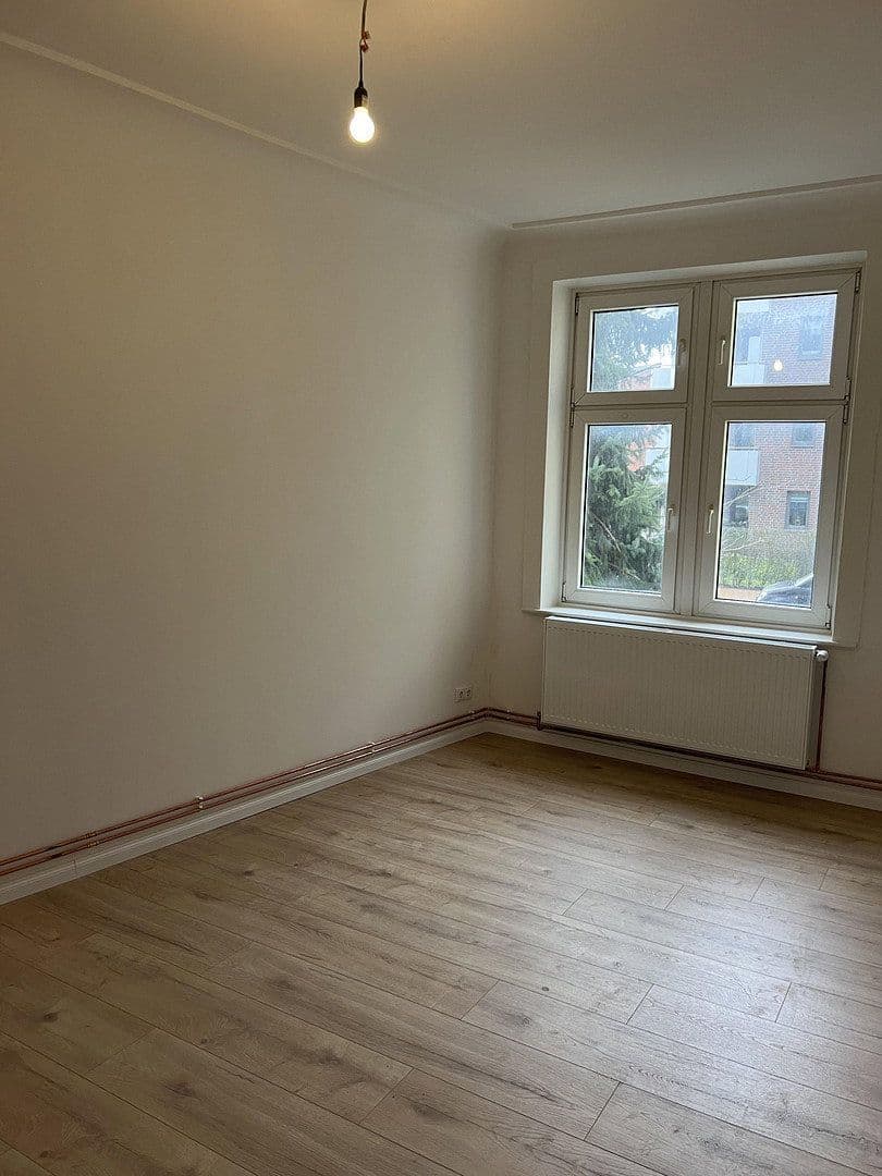 Prenájom bytu 4-izbový 72 m², Lübeck, Šlezvicko-Holštajnsko Prenájom bytu 4-izbový 72 m², Lübeck, Šlezvicko-Holštajnsko
