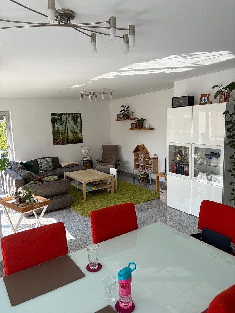 Prenájom bytu 4-izbový 105 m², Münster, Severné Porýnie - Westfálsko Prenájom bytu 4-izbový 105 m², Münster, Severné Porýnie - Westfálsko