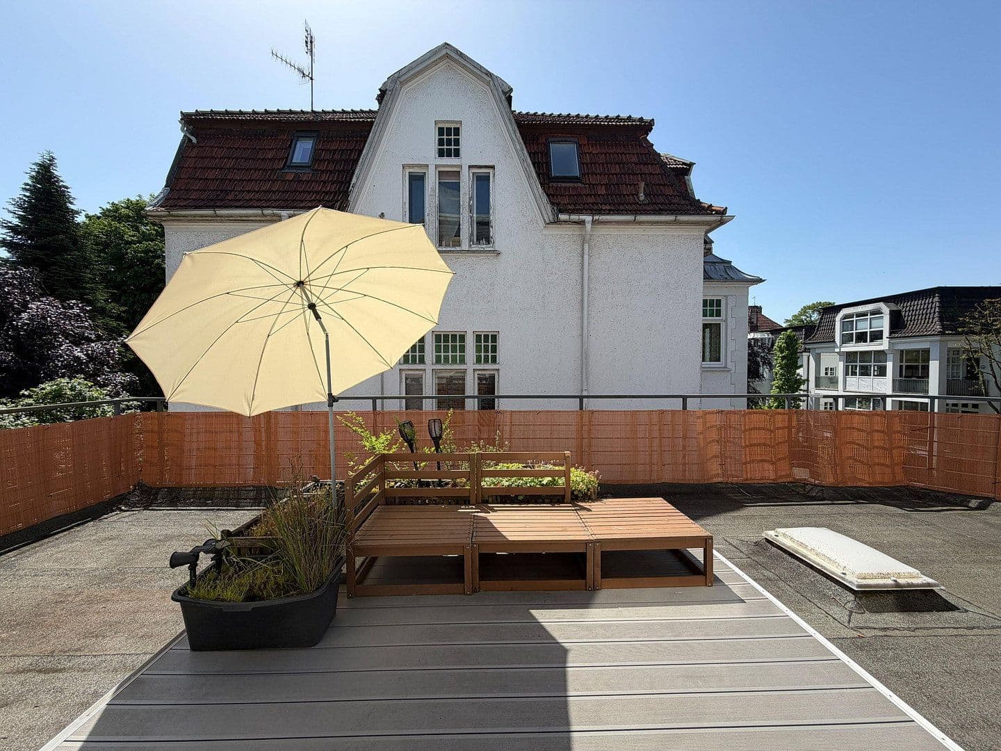 Prenájom bytu 2-izbový 70 m², Haarenufer 14, Oldenburg, Dolné Sasko Prenájom bytu 2-izbový 70 m², Haarenufer 14, Oldenburg, Dolné Sasko
