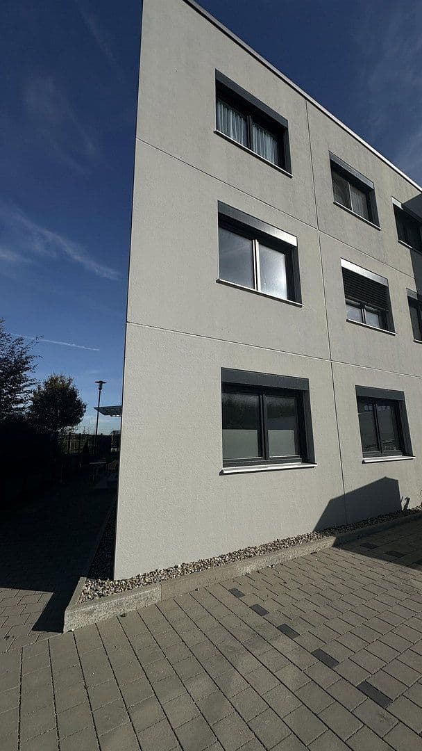 Prenájom kancelárie 35 m², Hermann-Oberth-Straße 23, Putzbrunn, Bavorsko Prenájom kancelárie 35 m², Hermann-Oberth-Straße 23, Putzbrunn, Bavorsko