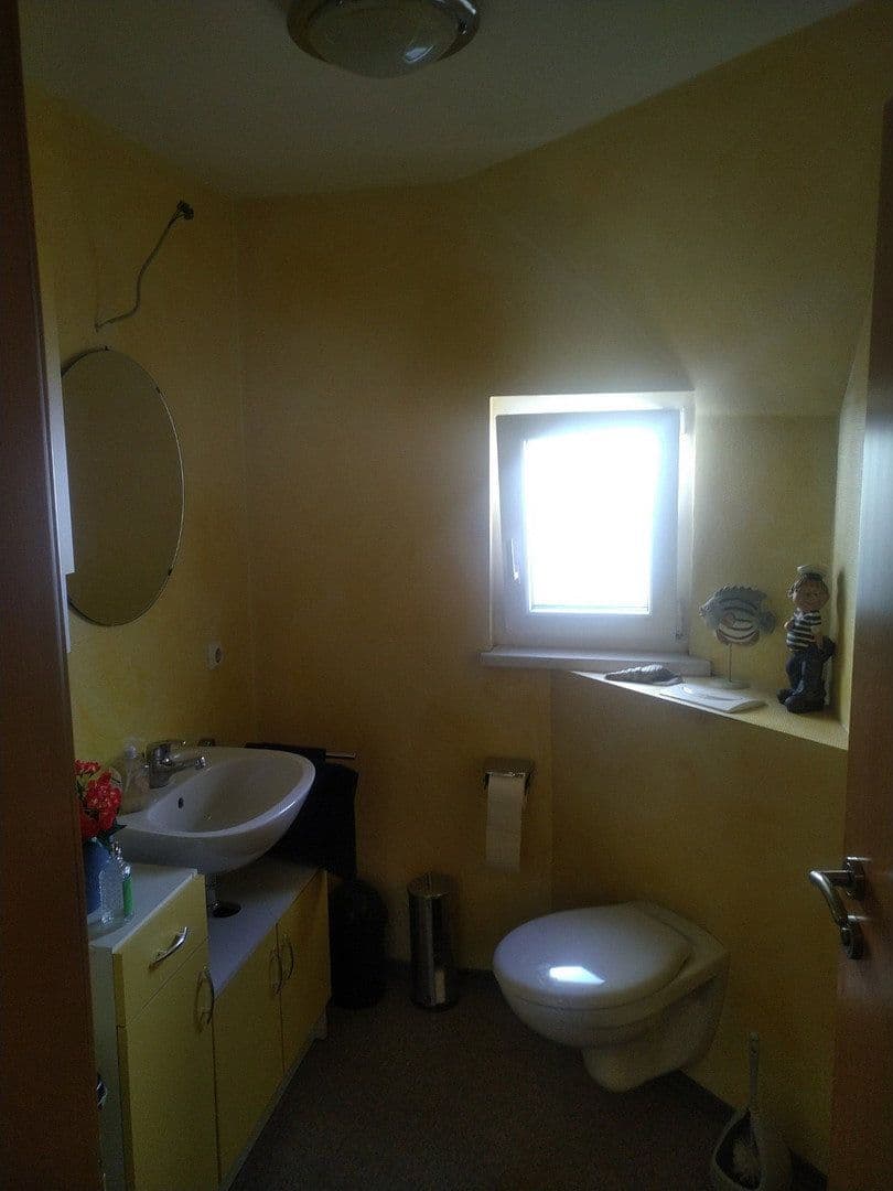 Prenájom kancelárie 74 m², Schneidergasse 2, Gochsheim, Bavorsko Prenájom kancelárie 74 m², Schneidergasse 2, Gochsheim, Bavorsko