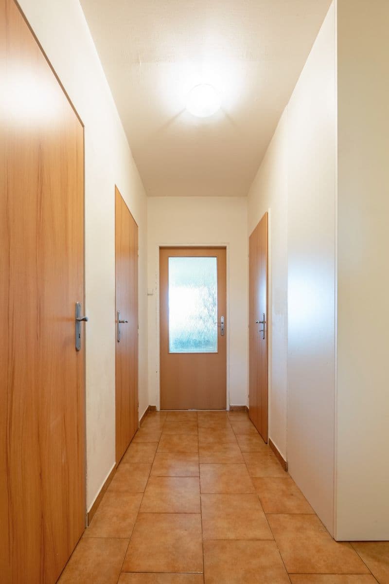 Prenájom bytu 3-izbový 70 m², V Jezírkách, Praha, Praha Prenájom bytu 3-izbový 70 m², V Jezírkách, Praha, Praha