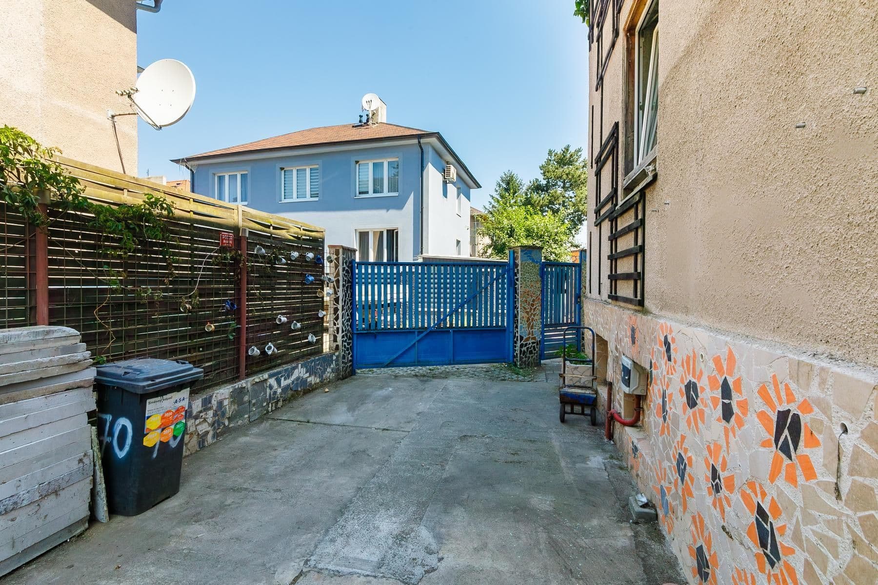 Predaj domu 180 m², pozemek 566 m², Polerady, Polerady, Praha Predaj domu 180 m², pozemek 566 m², Polerady, Polerady, Praha