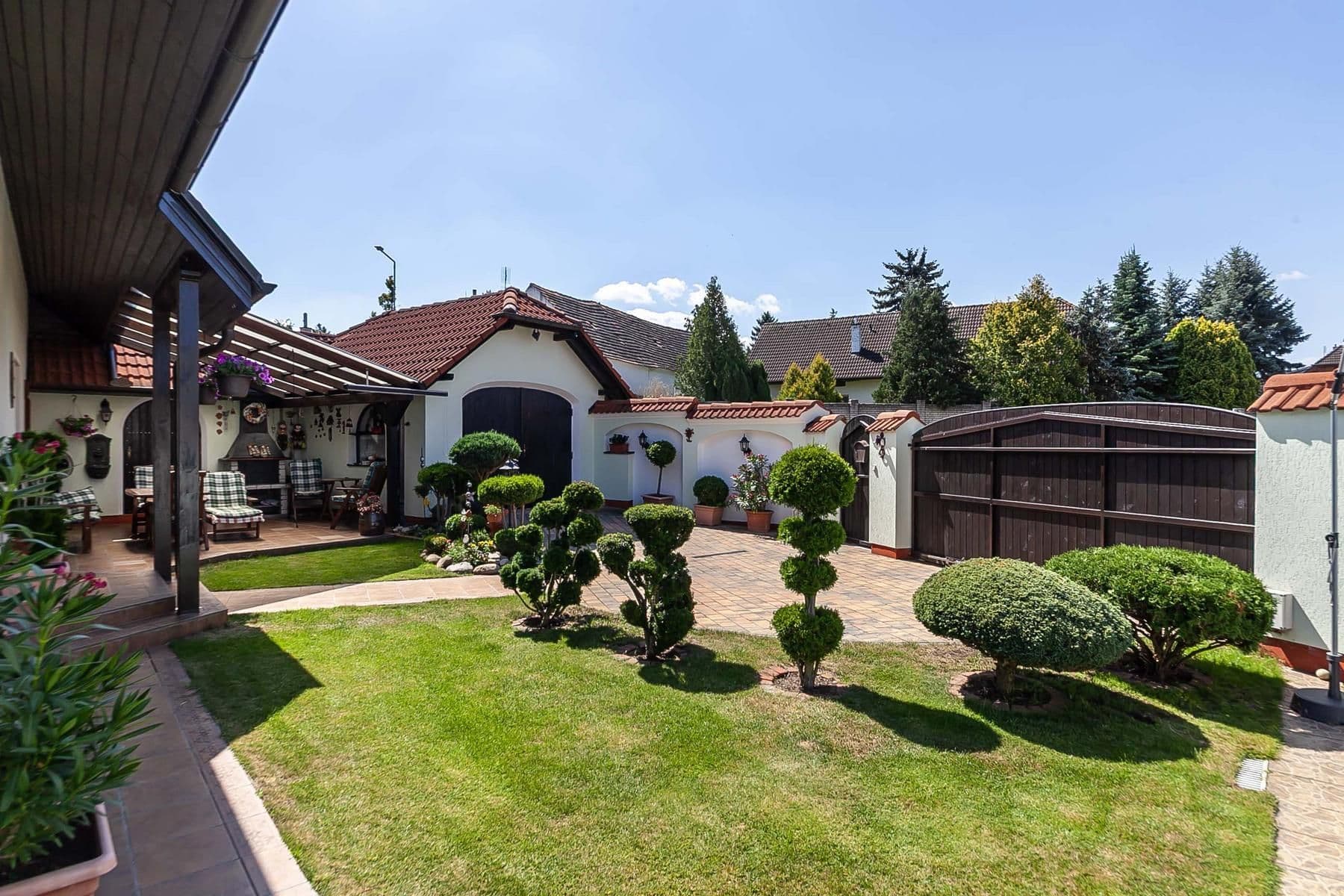 Predaj domu 245 m², pozemek 773 m², Tymákov, Plzeňský kraj Predaj domu 245 m², pozemek 773 m², Tymákov, Plzeňský kraj
