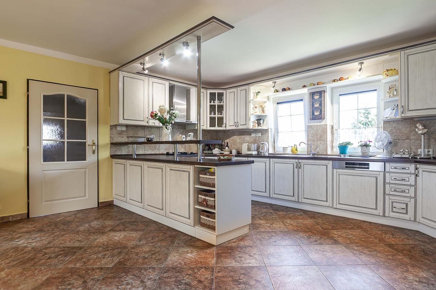 Predaj domu 245 m², pozemek 773 m², Tymákov, Plzeňský kraj Predaj domu 245 m², pozemek 773 m², Tymákov, Plzeňský kraj