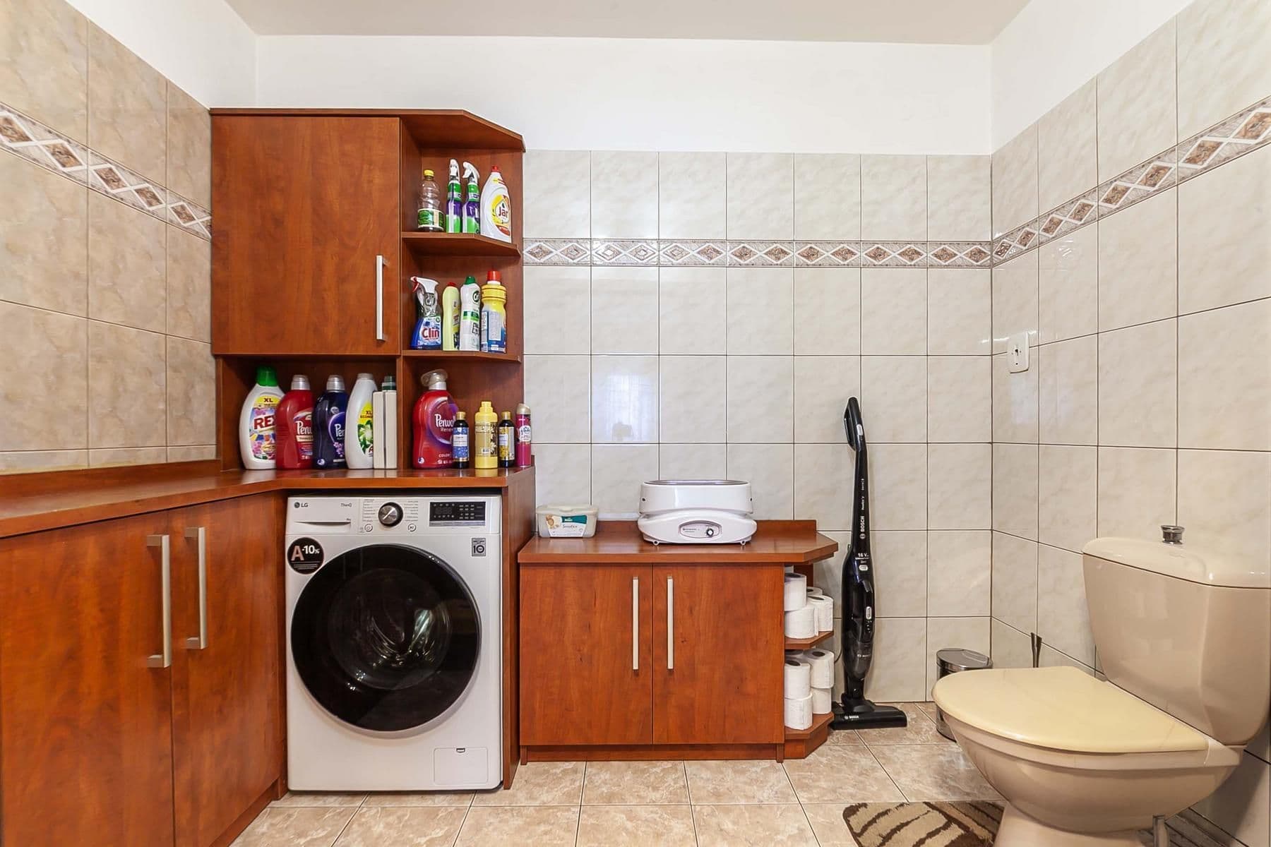 Predaj domu 245 m², pozemek 773 m², Tymákov, Plzeňský kraj Predaj domu 245 m², pozemek 773 m², Tymákov, Plzeňský kraj