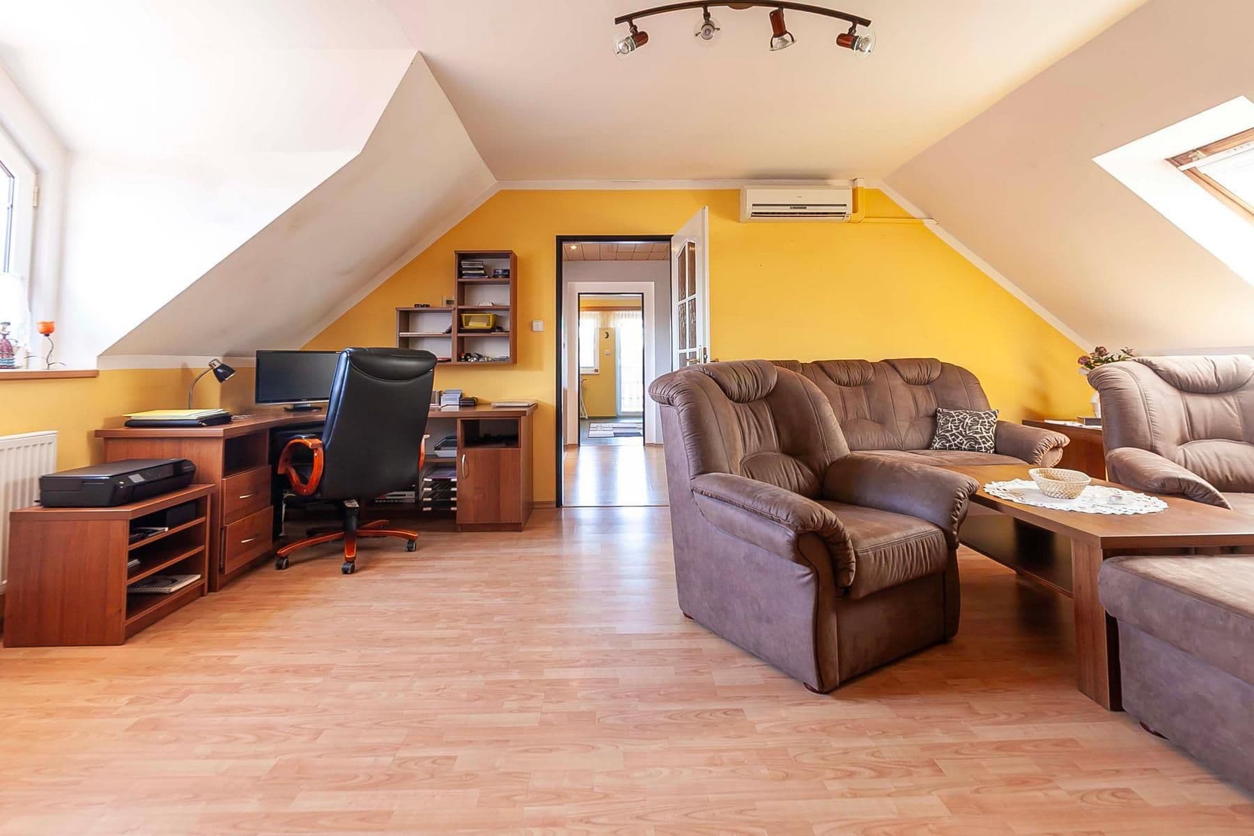 Predaj domu 245 m², pozemek 773 m², Tymákov, Plzeňský kraj Predaj domu 245 m², pozemek 773 m², Tymákov, Plzeňský kraj