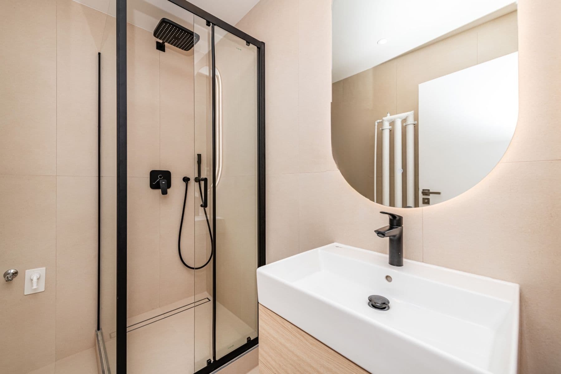 Predaj bytu 4-izbový 74 m², Pod Lipami, Praha, Praha Predaj bytu 4-izbový 74 m², Pod Lipami, Praha, Praha