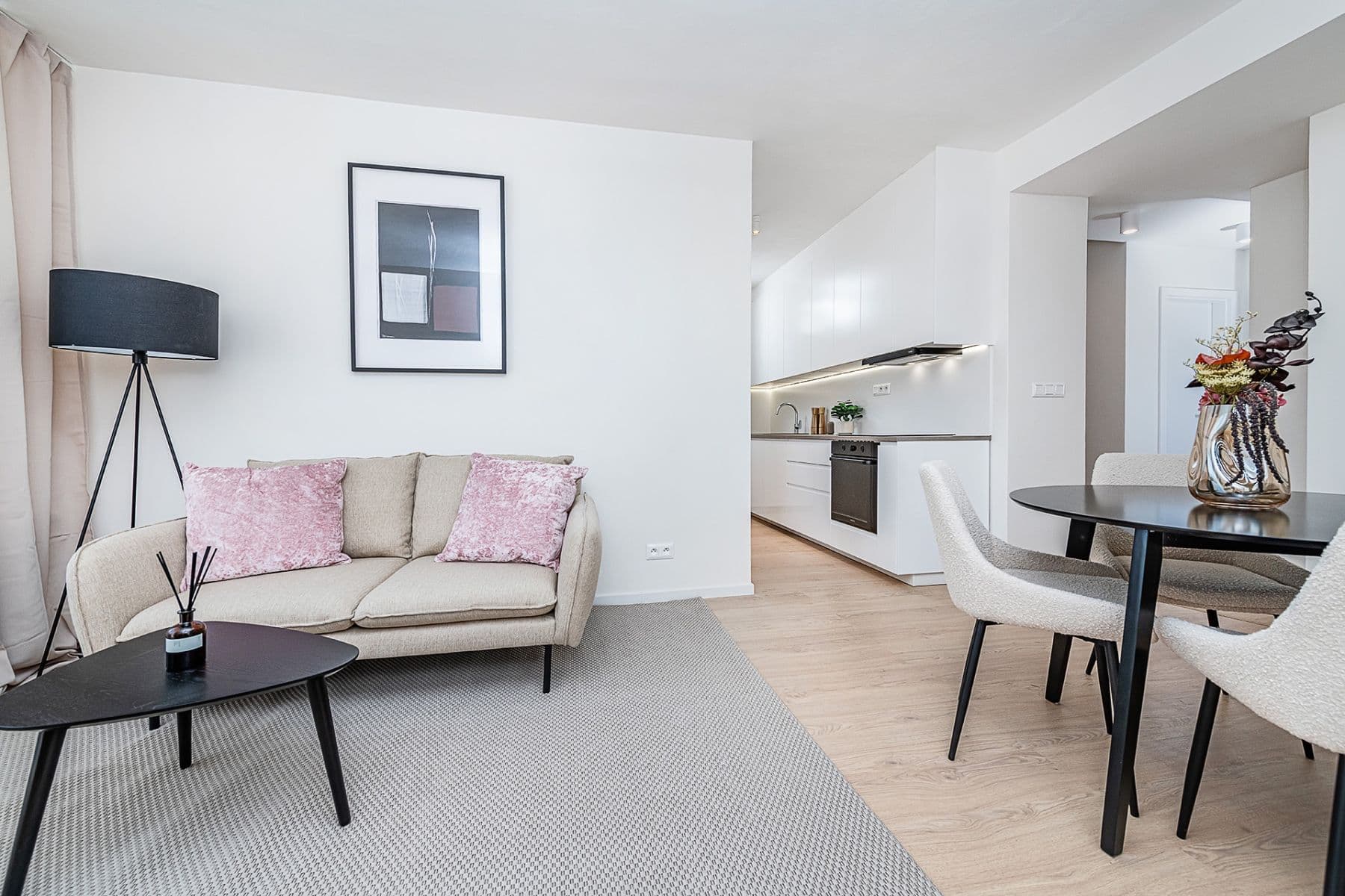Predaj bytu 4-izbový 74 m², Pod Lipami, Praha, Praha Predaj bytu 4-izbový 74 m², Pod Lipami, Praha, Praha