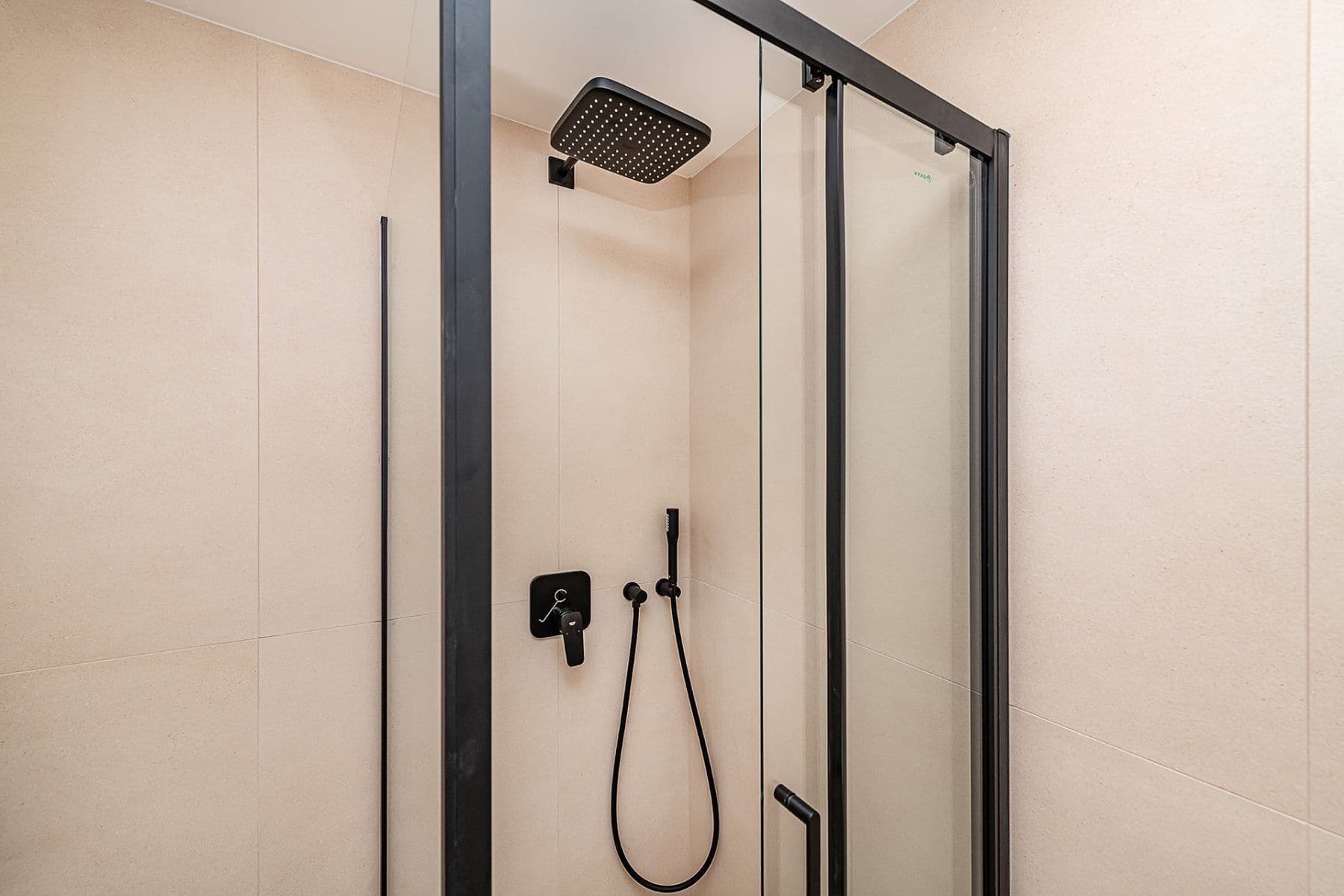 Predaj bytu 4-izbový 74 m², Pod Lipami, Praha, Praha Predaj bytu 4-izbový 74 m², Pod Lipami, Praha, Praha