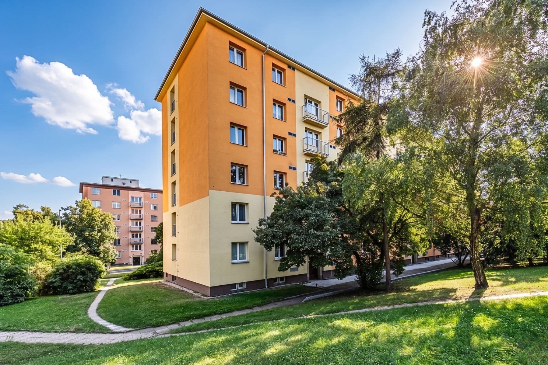 Predaj bytu 4-izbový 74 m², Pod Lipami, Praha, Praha Predaj bytu 4-izbový 74 m², Pod Lipami, Praha, Praha