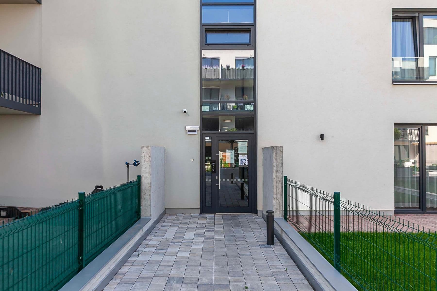 Predaj bytu 2-izbový 77 m², Plzeň, Plzeňský kraj Predaj bytu 2-izbový 77 m², Plzeň, Plzeňský kraj