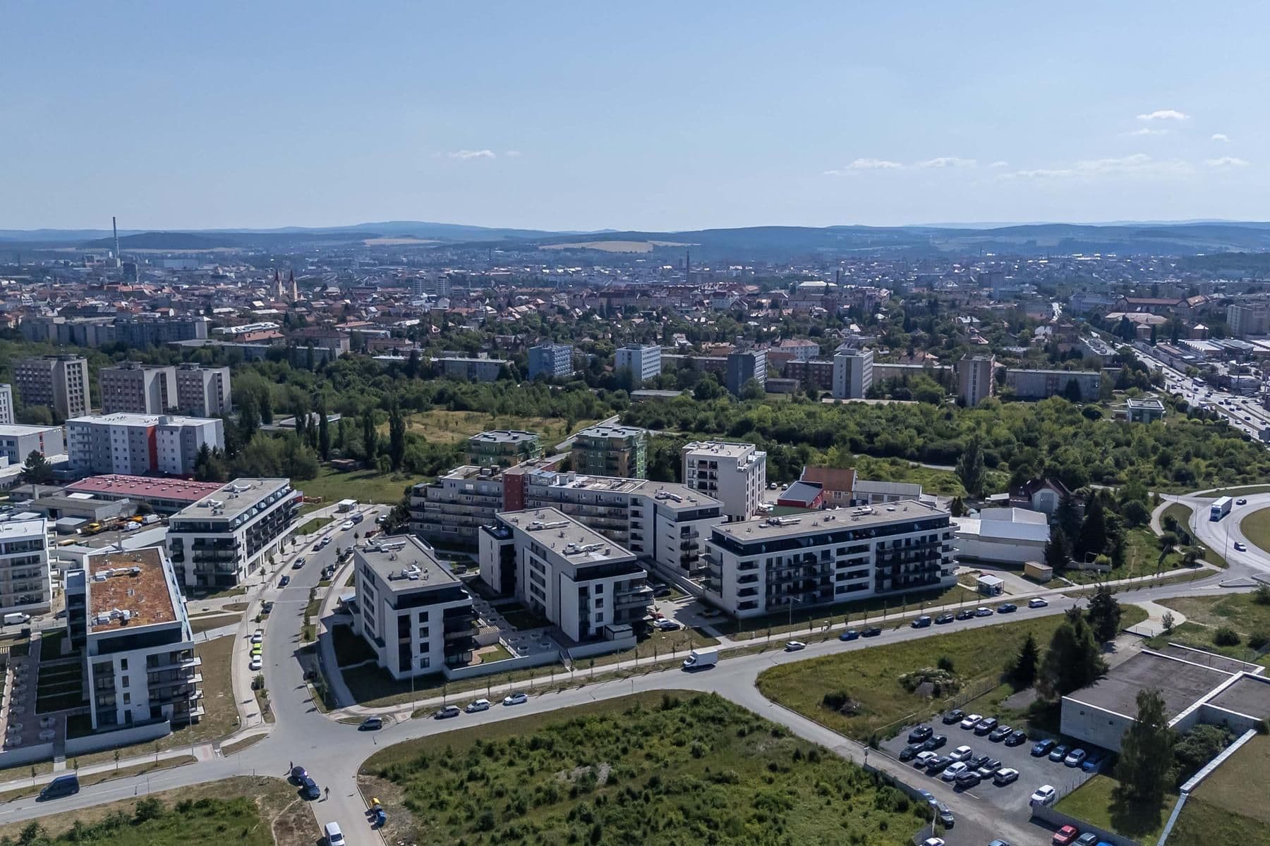 Predaj bytu 2-izbový 77 m², Plzeň, Plzeňský kraj Predaj bytu 2-izbový 77 m², Plzeň, Plzeňský kraj