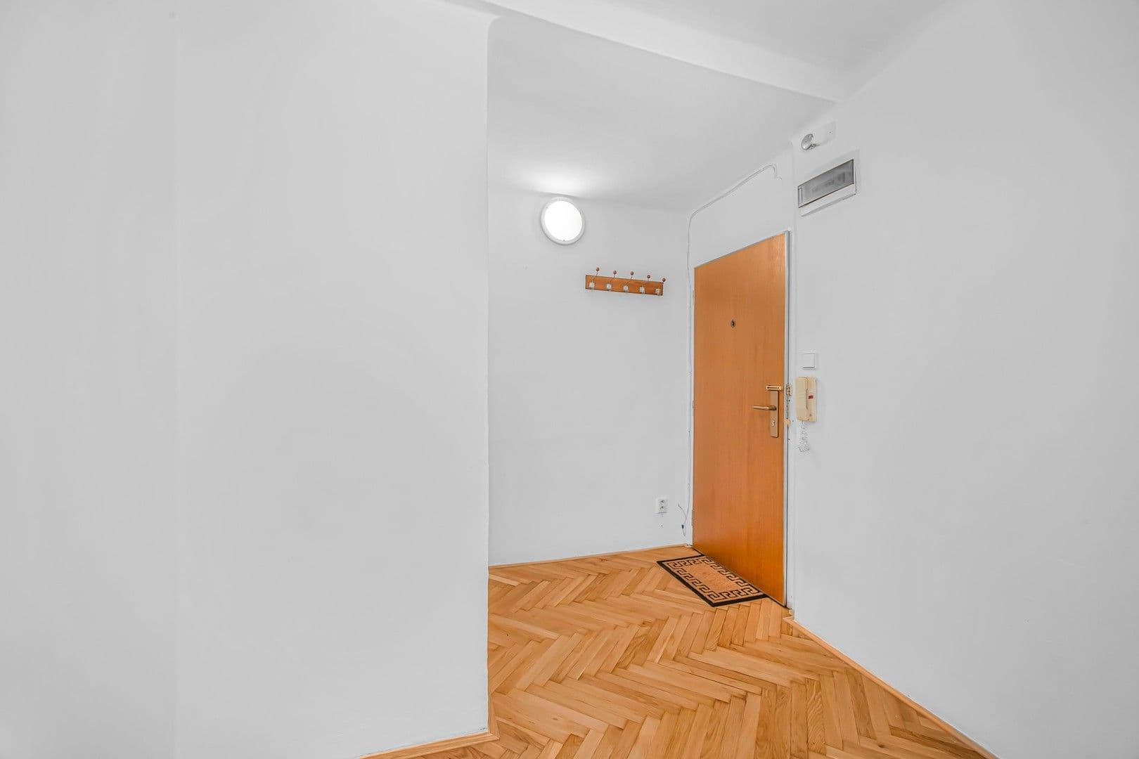 Prenájom bytu 2-izbový 45 m², Mládeže, Praha, Praha Prenájom bytu 2-izbový 45 m², Mládeže, Praha, Praha