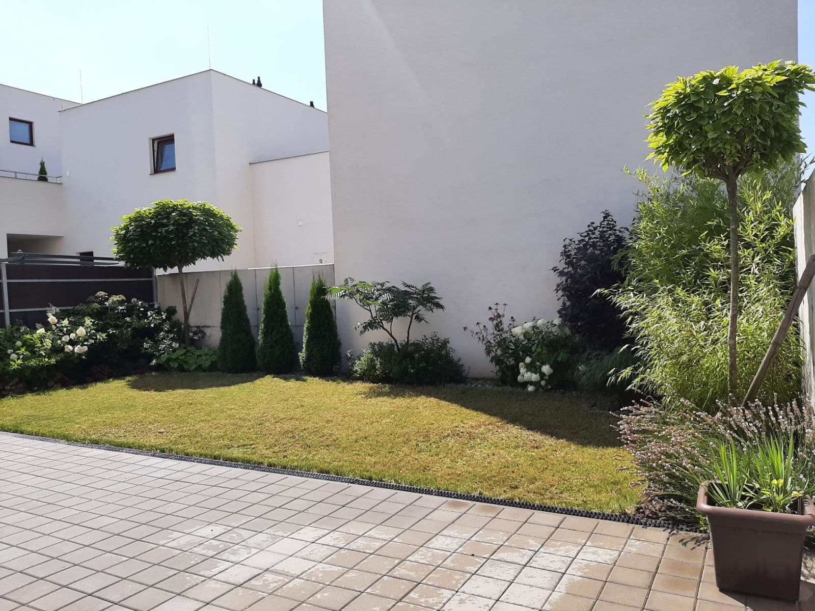 Predaj bytu 4-izbový 80 m², Smutného, Znojmo, Jihomoravský kraj Predaj bytu 4-izbový 80 m², Smutného, Znojmo, Jihomoravský kraj