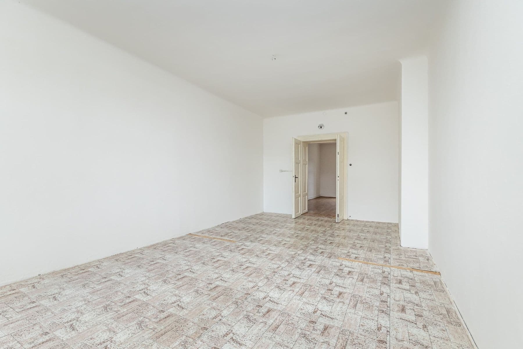 Predaj bytu 2-izbový 92 m², Karlínské náměstí, Praha, Praha Predaj bytu 2-izbový 92 m², Karlínské náměstí, Praha, Praha