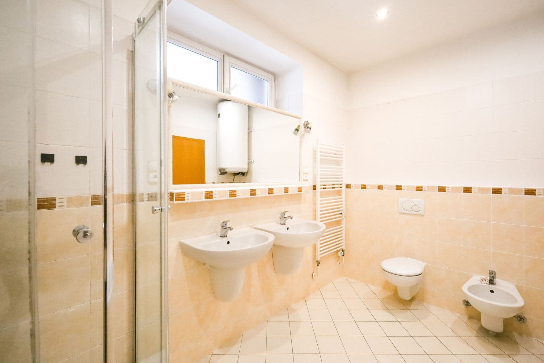 Predaj bytu 3-izbový 118 m², U Hadovky, Praha, Praha Predaj bytu 3-izbový 118 m², U Hadovky, Praha, Praha