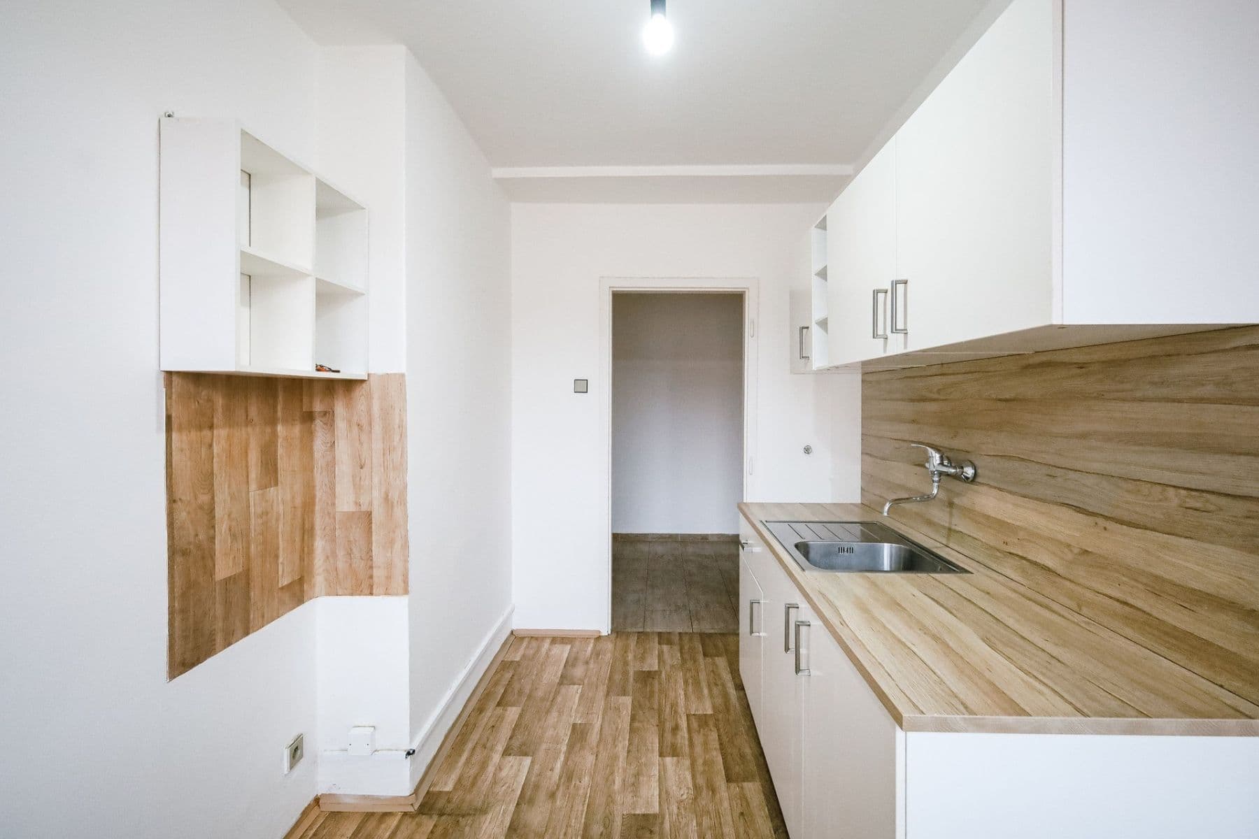 Predaj bytu 2-izbový 40 m², Vosmíkových, Praha, Praha Predaj bytu 2-izbový 40 m², Vosmíkových, Praha, Praha