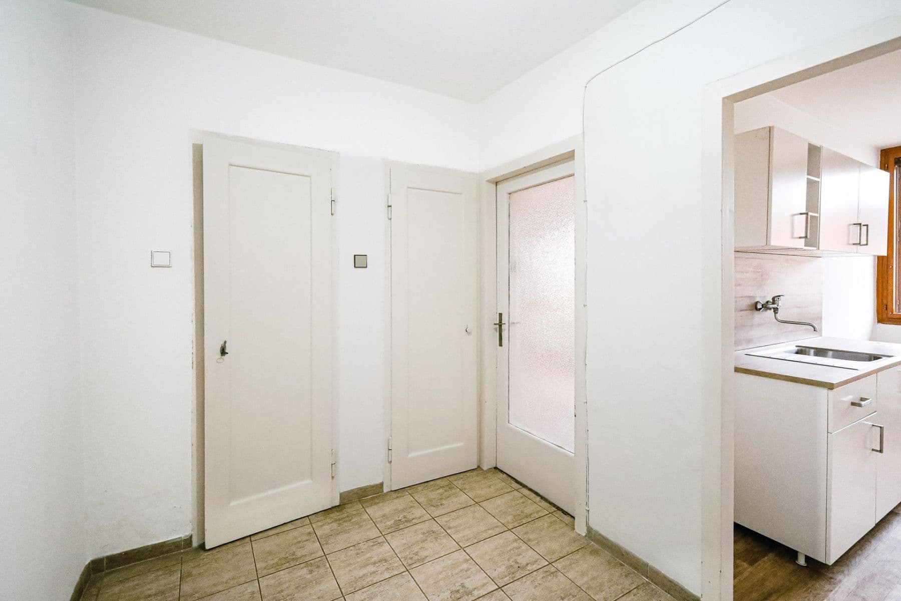 Predaj bytu 2-izbový 40 m², Vosmíkových, Praha, Praha Predaj bytu 2-izbový 40 m², Vosmíkových, Praha, Praha