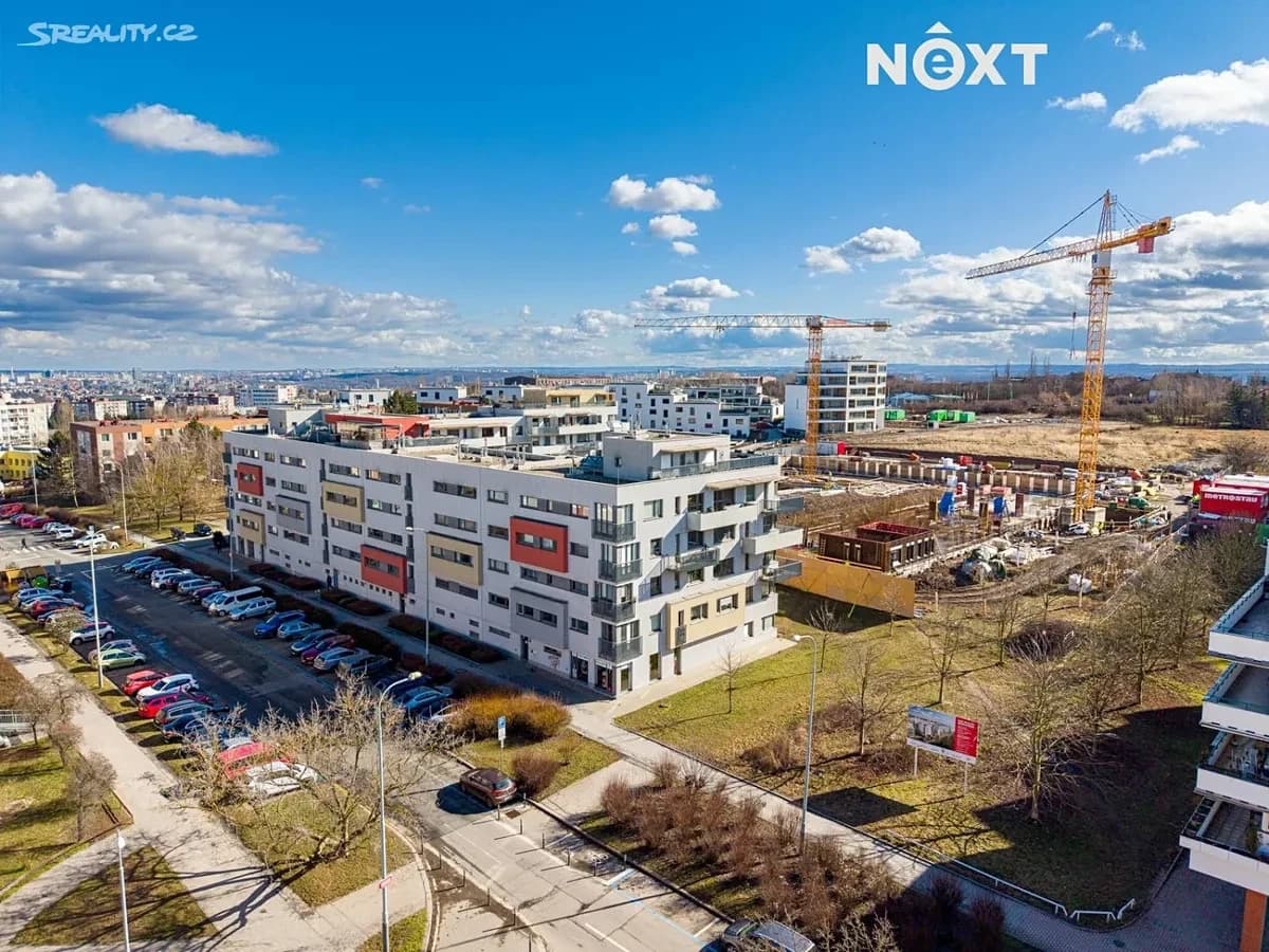Prenájom garáže 13 m², Högerova, Praha, Praha Prenájom garáže 13 m², Högerova, Praha, Praha