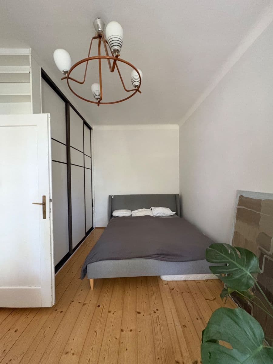 Prenájom bytu 2-izbový 38 m², U Kněžské louky, Praha, Praha Prenájom bytu 2-izbový 38 m², U Kněžské louky, Praha, Praha