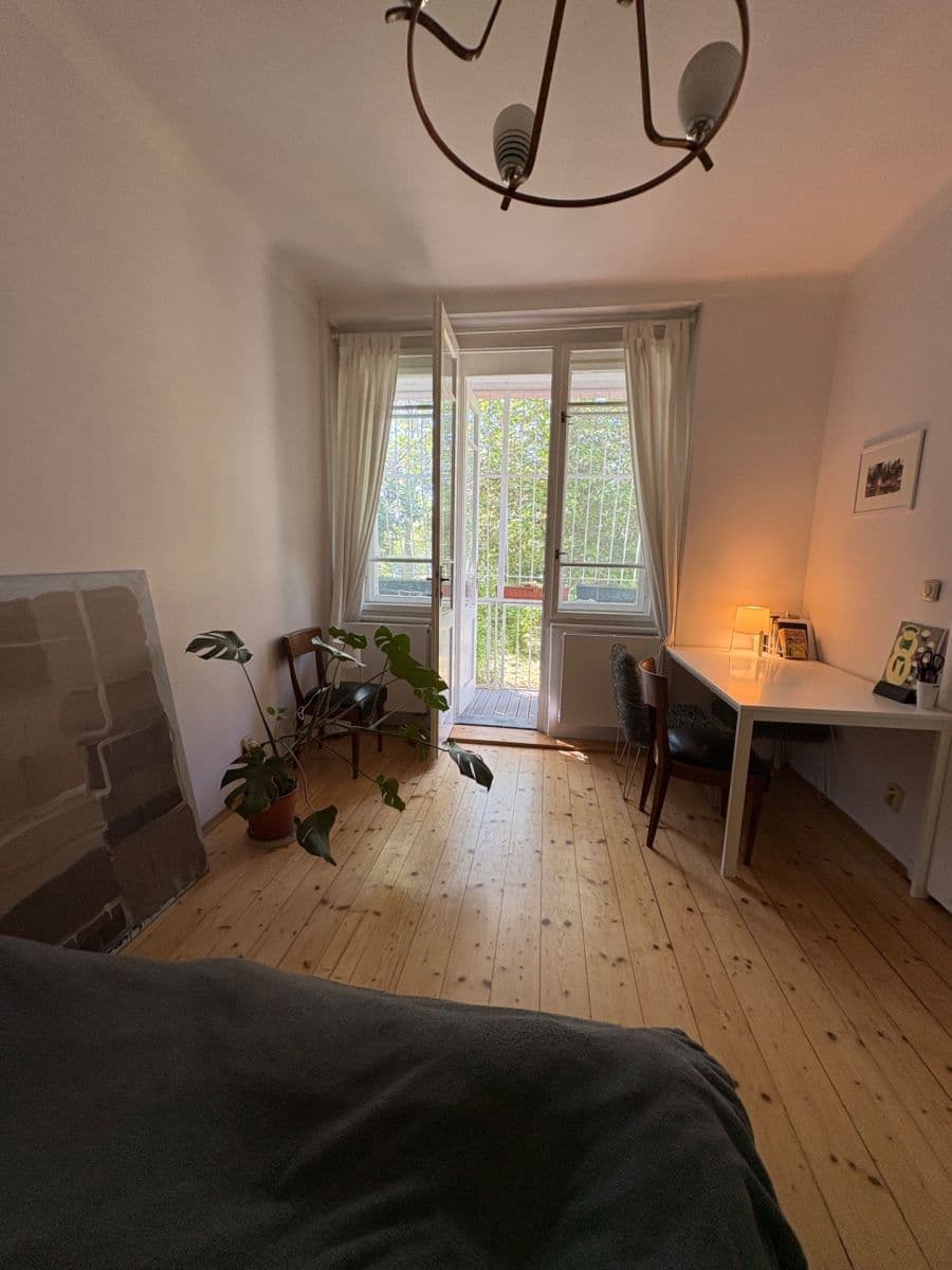 Prenájom bytu 2-izbový 38 m², U Kněžské louky, Praha, Praha Prenájom bytu 2-izbový 38 m², U Kněžské louky, Praha, Praha