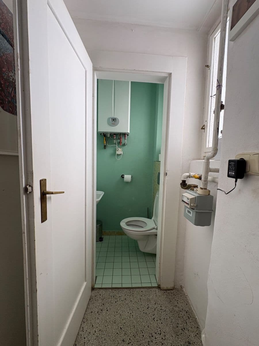 Prenájom bytu 2-izbový 38 m², U Kněžské louky, Praha, Praha Prenájom bytu 2-izbový 38 m², U Kněžské louky, Praha, Praha
