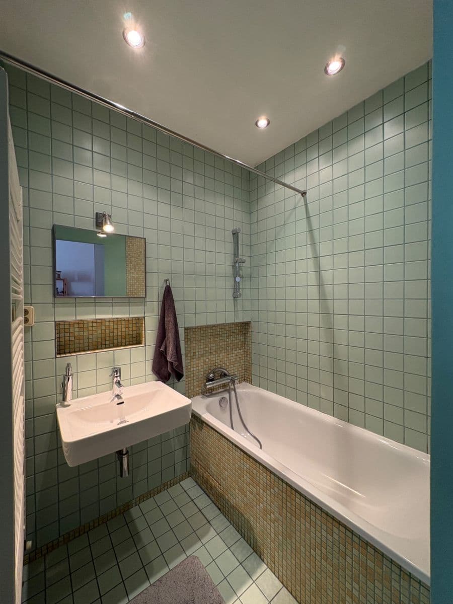 Prenájom bytu 2-izbový 38 m², U Kněžské louky, Praha, Praha Prenájom bytu 2-izbový 38 m², U Kněžské louky, Praha, Praha
