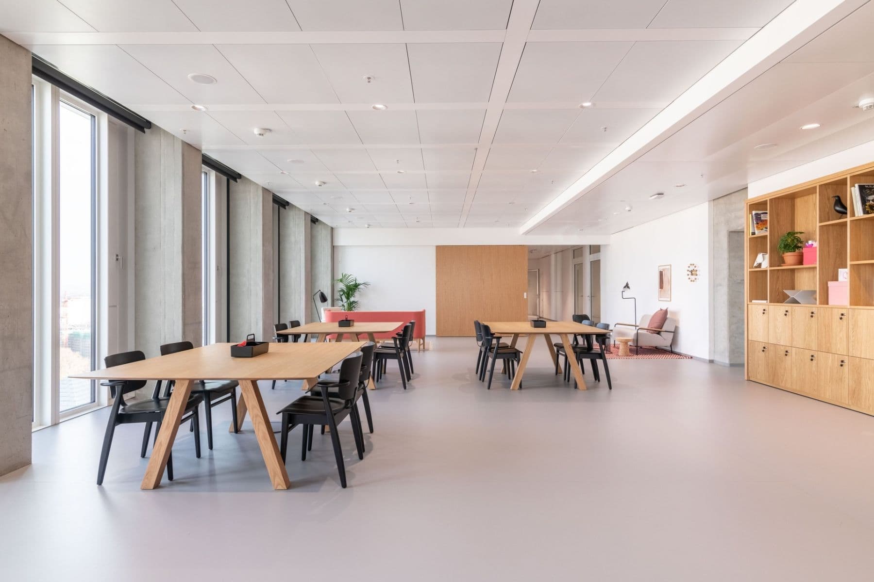 Prenájom kancelárie 6.879 m², Brüsseler Straße 1-3, Frankfurt, Hesensko Prenájom kancelárie 6.879 m², Brüsseler Straße 1-3, Frankfurt, Hesensko