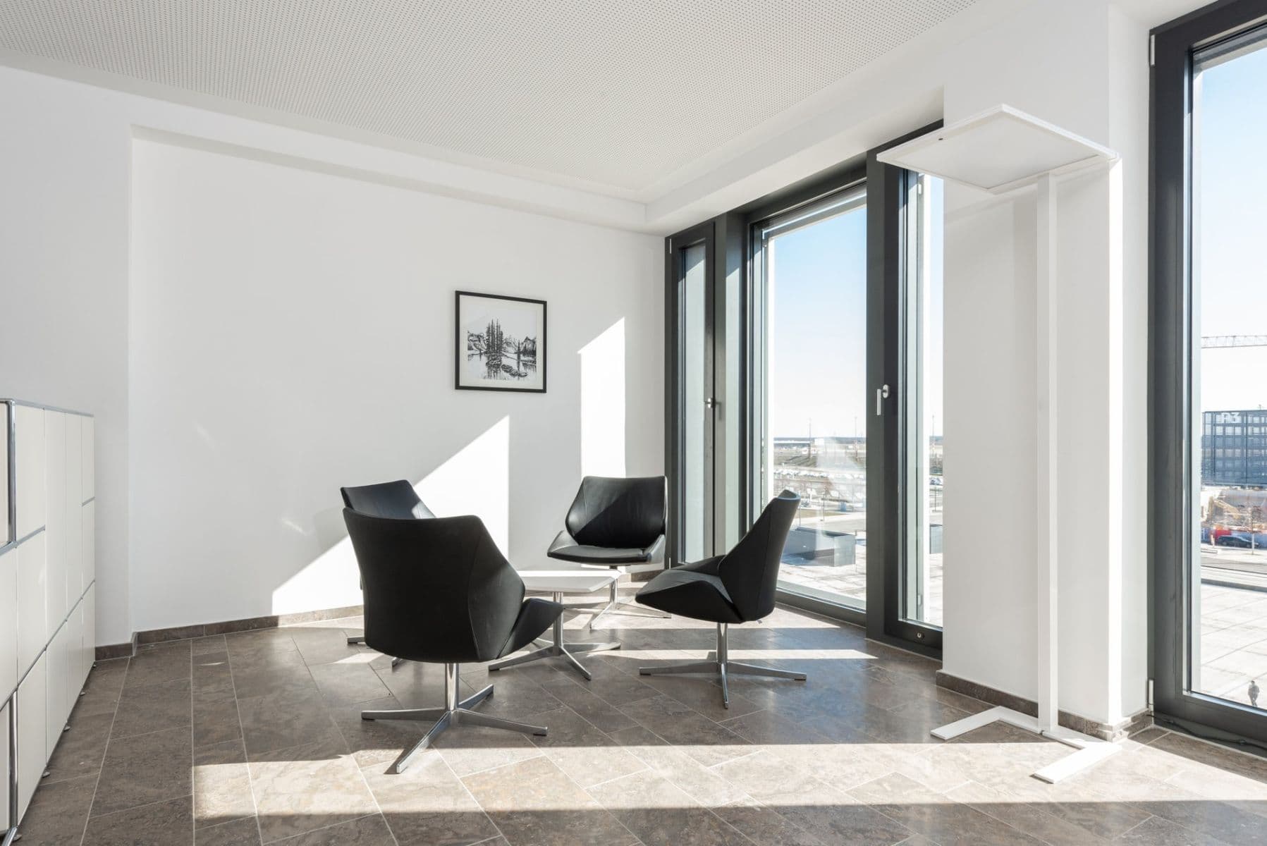 Prenájom kancelárie 1.020 m², Willy-Brandt-Platz 2, Schönefeld, Brandenbursko Prenájom kancelárie 1.020 m², Willy-Brandt-Platz 2, Schönefeld, Brandenbursko