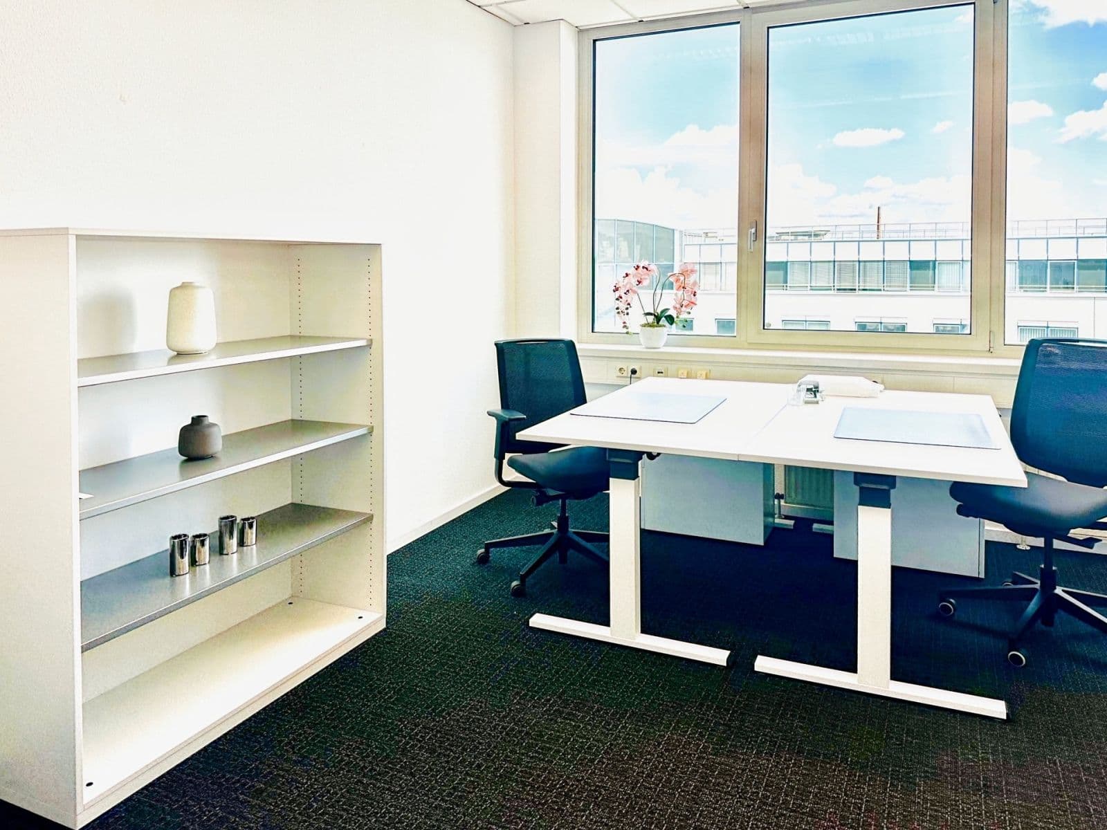 Prenájom kancelárie 1.048 m², Steiermaerker Straße 3-5, Stuttgart, Bádensko-Wurttembersko Prenájom kancelárie 1.048 m², Steiermaerker Straße 3-5, Stuttgart, Bádensko-Wurttembersko