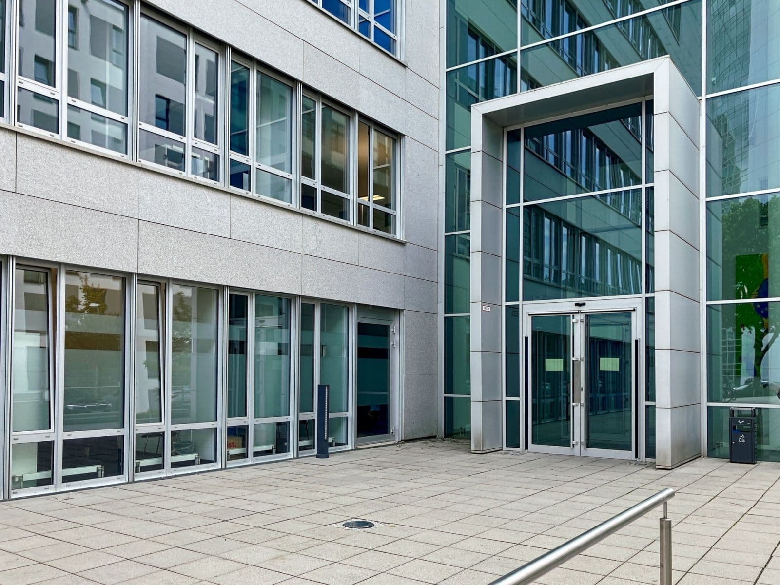 Prenájom kancelárie 570 m², Mergenthaler Allee 15-21, Eschborn, Hesensko Prenájom kancelárie 570 m², Mergenthaler Allee 15-21, Eschborn, Hesensko