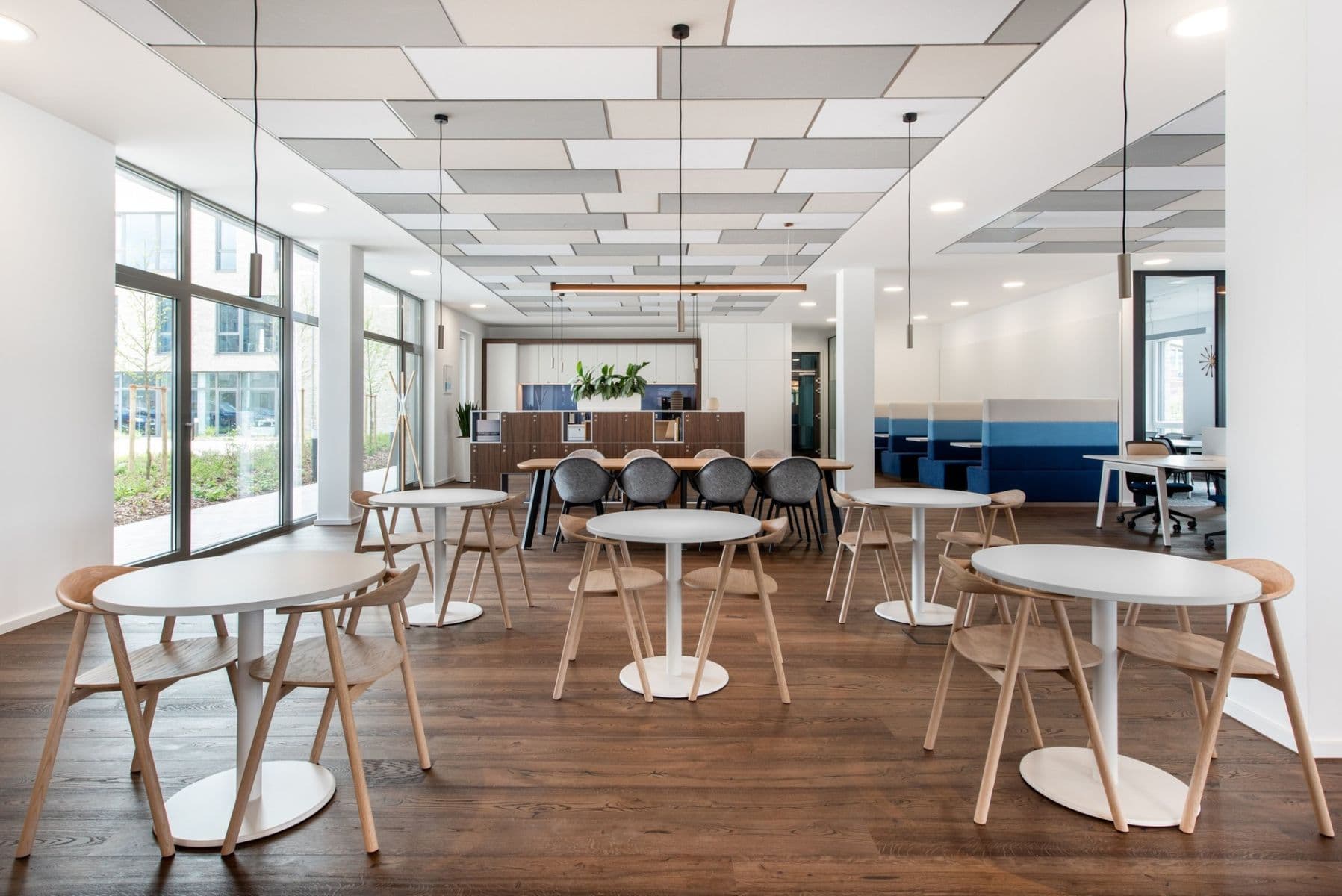 Prenájom kancelárie 2.377 m², Stau 123, Oldenburg, Dolné Sasko Prenájom kancelárie 2.377 m², Stau 123, Oldenburg, Dolné Sasko