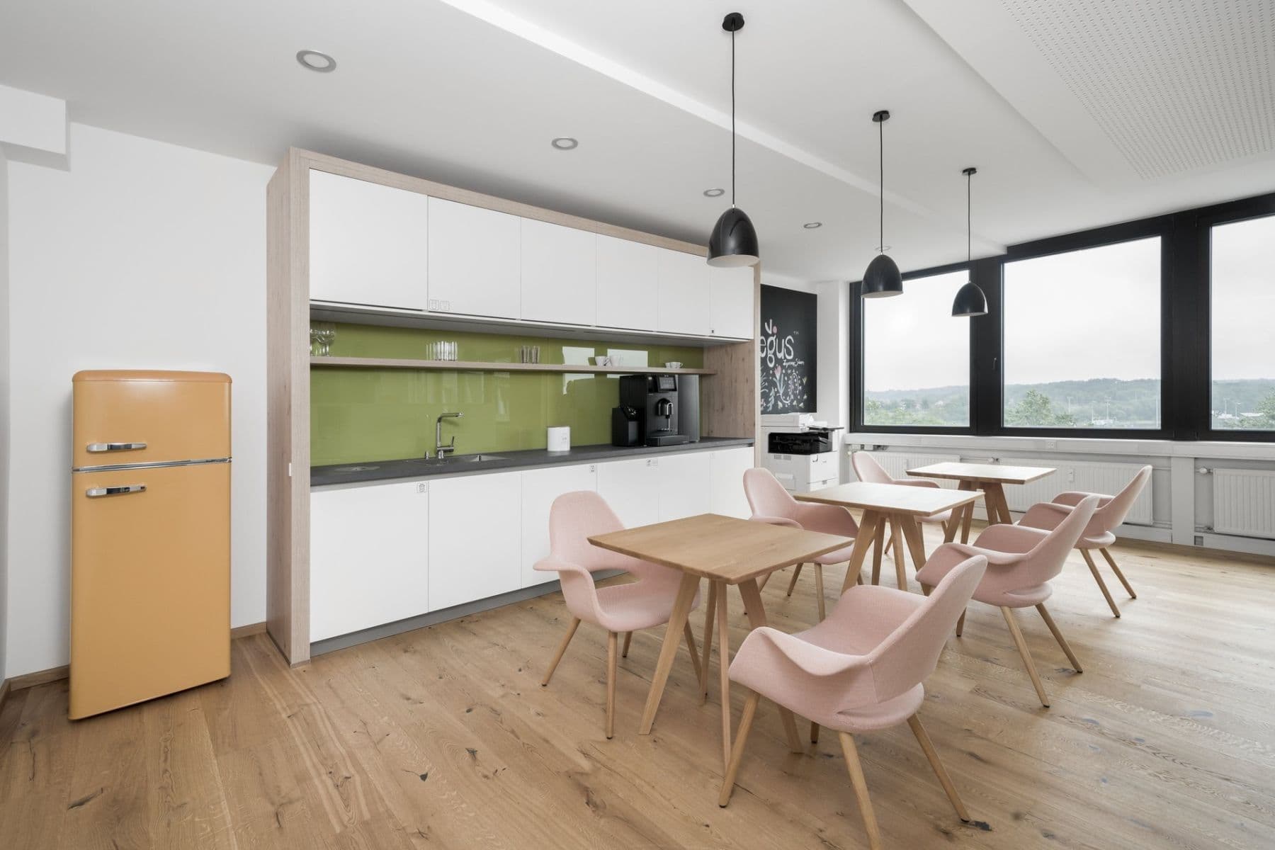 Prenájom kancelárie 1.328 m², Hahnstraße 70, Frankfurt, Hesensko Prenájom kancelárie 1.328 m², Hahnstraße 70, Frankfurt, Hesensko