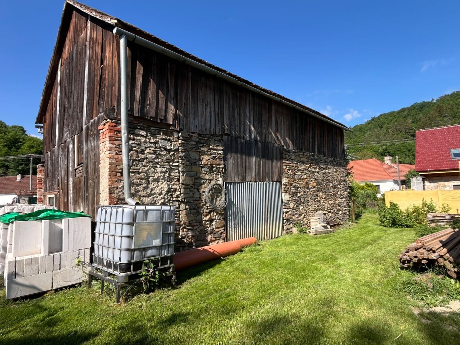 Predaj rekreačného objektu 160 m², pozemek 1.550 m², Podhradí nad Dyjí, Jihomoravský kraj Predaj rekreačného objektu 160 m², pozemek 1.550 m², Podhradí nad Dyjí, Jihomoravský kraj