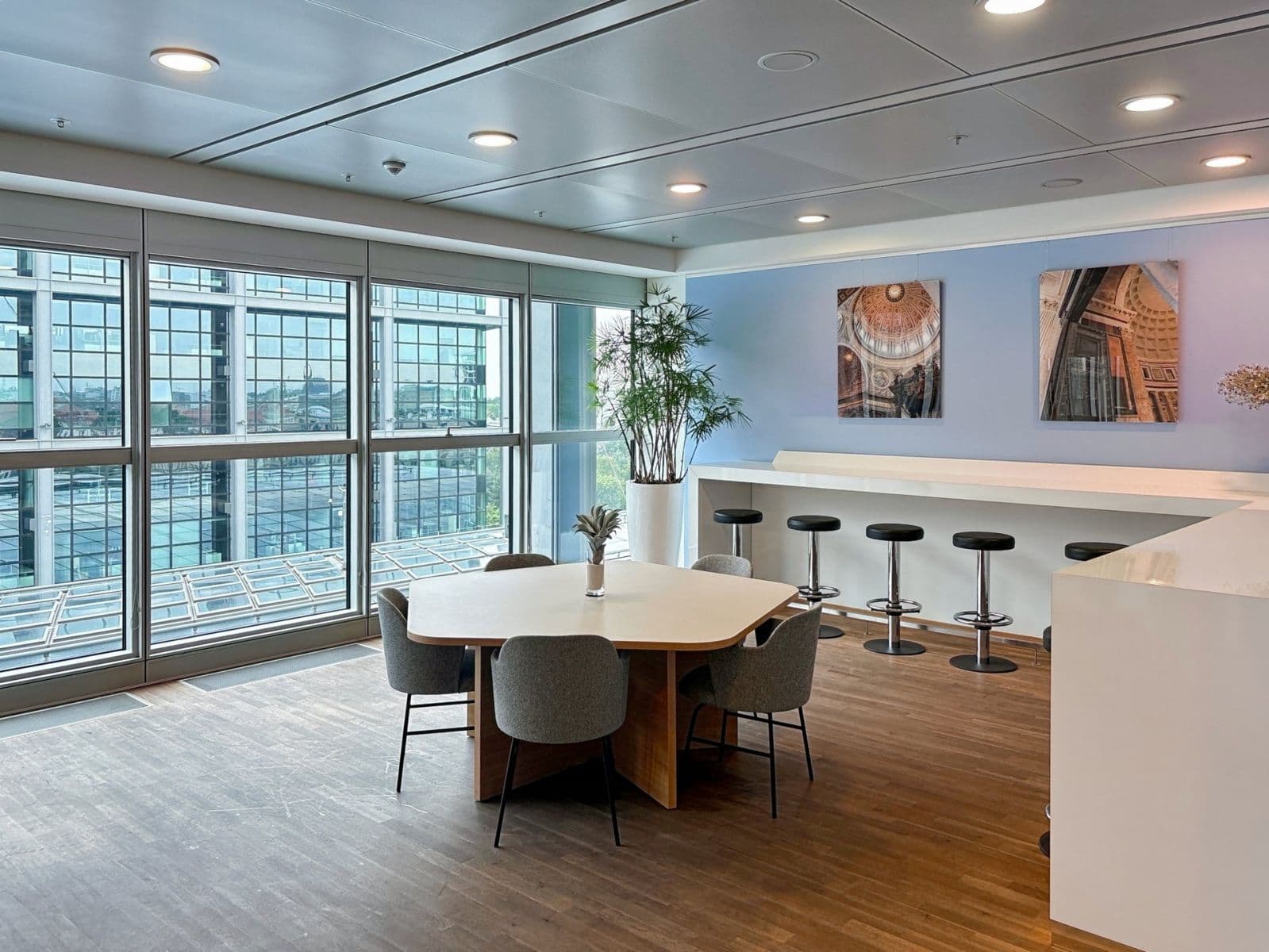Prenájom kancelárie 1.362 m², Europaplatz 2, Berlin, Berlín Prenájom kancelárie 1.362 m², Europaplatz 2, Berlin, Berlín